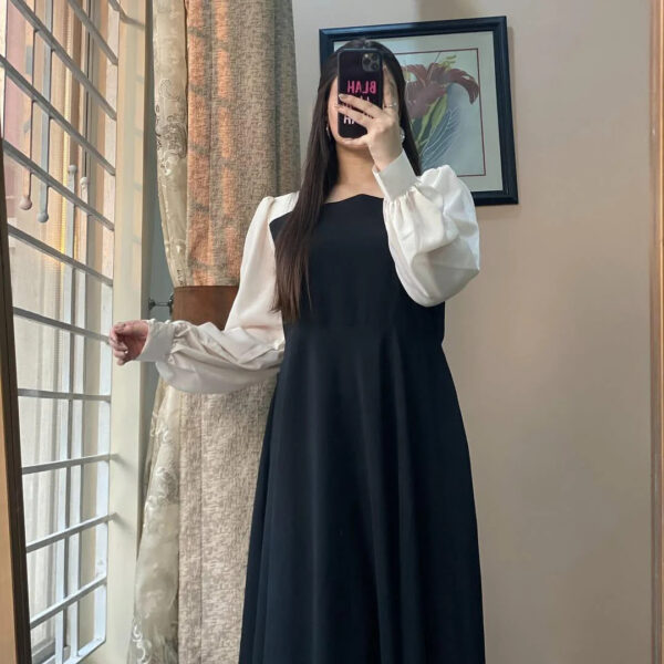 Front And Back Platted Design With White Sleeves Georgette Maxi - Image 10