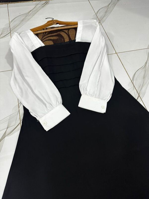Front And Back Platted Design With White Sleeves Georgette Maxi - Image 12