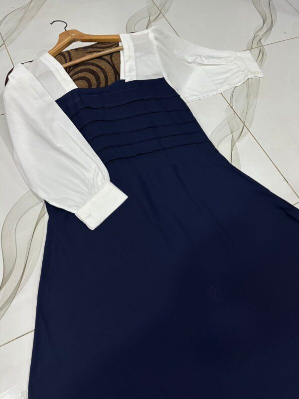 Front And Back Platted Design With White Sleeves Georgette Maxi - Image 8