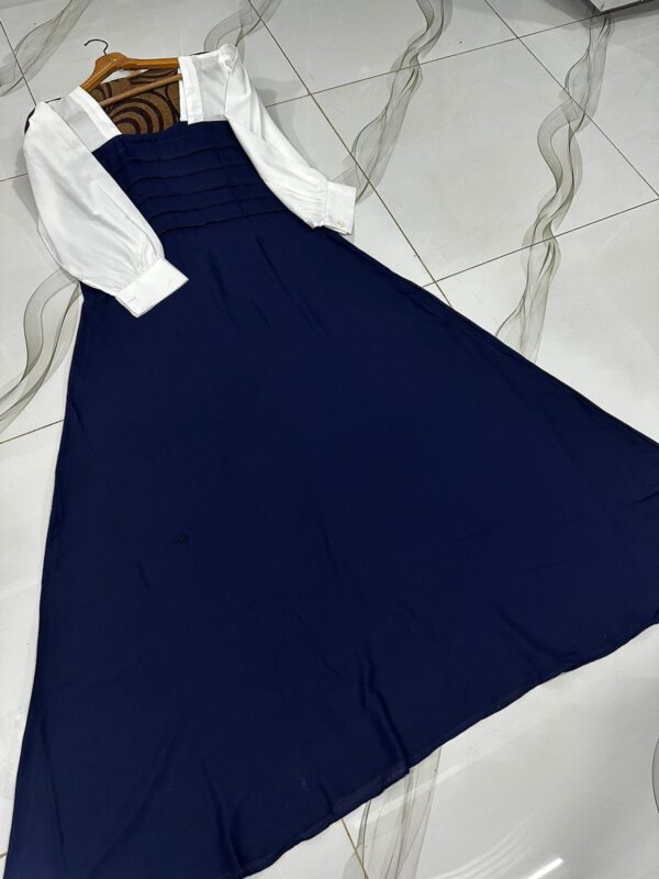 Front And Back Platted Design With White Sleeves Georgette Maxi - Image 7